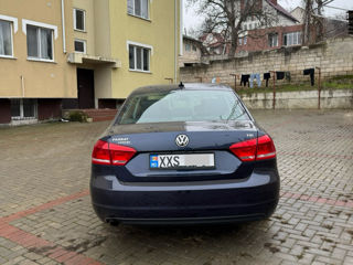 Volkswagen Passat foto 2