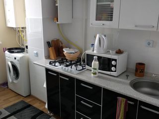 Продаётся 2-я комнатная квартира - se vinde apartament cu 2 cameri foto 8