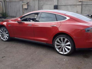 Tesla Model S Запчасти !!!