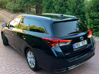 Toyota Auris foto 3