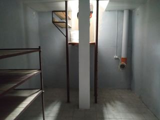 Spre vânzare garaj cu subsol+ cameră amenajată cu mobilă, lângă complexul Ioana Radu foto 4