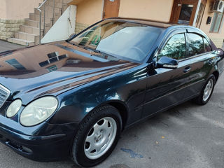 Mercedes E-Class foto 4