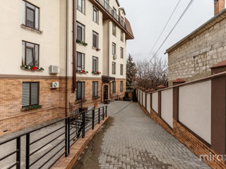 Apartament cu 2 camere, 69 m², Centru, Chișinău foto 13