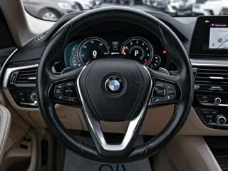 BMW 5 Series foto 10