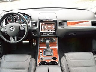 Volkswagen Touareg foto 2