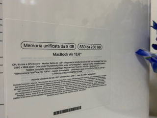New 2022 Apple MacBook Air M2 - super pret !!!