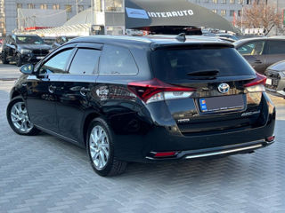 Toyota Auris foto 4