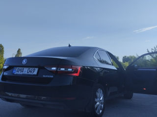 Skoda Superb foto 2