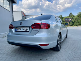 Volkswagen Jetta foto 4