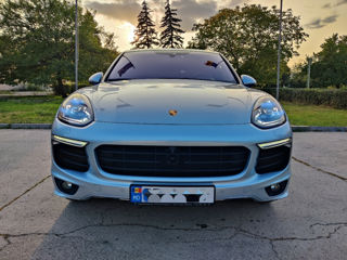 Porsche Cayenne foto 2