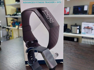 Ceas watch Fitbit Charge 4 / 790 lei / Credit foto 1