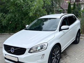 Volvo XC60 foto 2