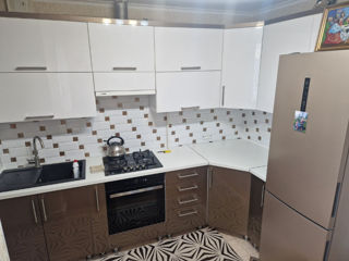 Apartament cu 2 camere, 55 m², Centru, Bălți foto 1