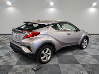 Toyota C-HR foto 16