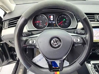 Volkswagen Passat foto 9