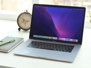 MacBook Pro 15 Retina 2016 (Core i7 6820HQ/16Gb Ram/500Gb SSD/Radeon Pro 455/15.4" Retina IPS)