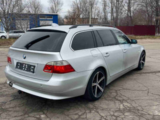 BMW 5 Series foto 5