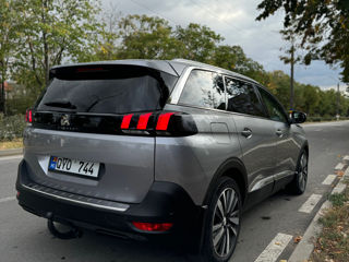 Peugeot 5008 foto 8