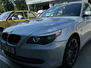 BMW 5 Series foto 3