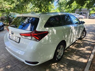 Toyota Auris foto 13