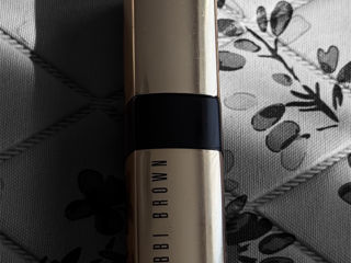 Губная помада Bobbi Brown Luxe Lip Color foto 6