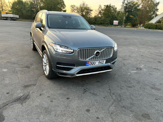 Volvo XC90 foto 1