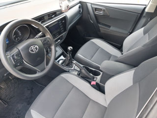 Toyota Auris foto 9