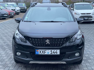 Peugeot 2008 foto 2