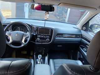 Mitsubishi Outlander foto 5