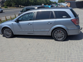 Opel Astra foto 1