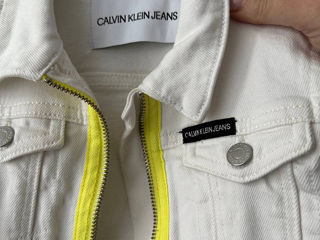 Детская куртка Calvin Klein foto 2