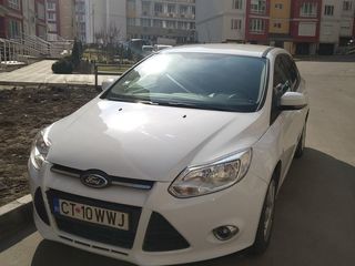 Ford Focus Wagon foto 1