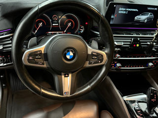 BMW 5 Series foto 9