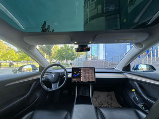 Tesla Model 3 foto 5