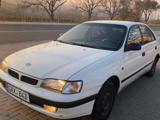 Toyota Carina foto 3