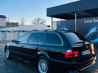 BMW 5 Series foto 6