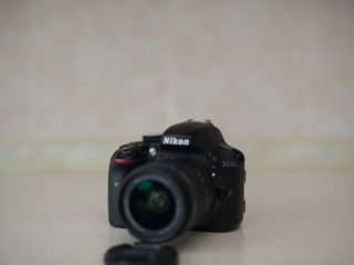 Nikon D3300 Kit (10.000 cadre) foto 2