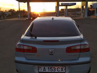 Renault Laguna foto 4