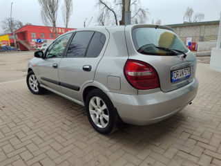 Nissan Almera foto 3