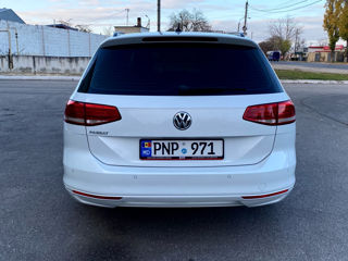 Volkswagen Passat foto 2