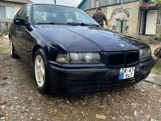 BMW 3 Series foto 1