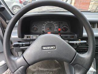 Suzuki Swift foto 2