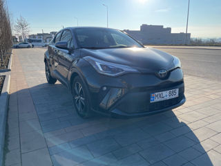 Toyota C-HR foto 3