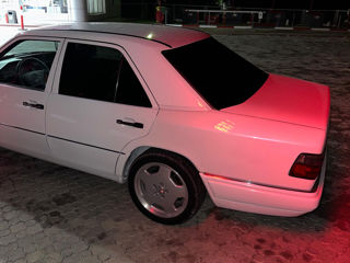 Mercedes Series (W124) foto 7