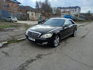 Mercedes S-Class foto 1