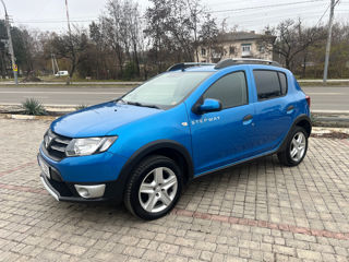 Dacia Sandero foto 2