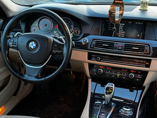 BMW 5 Series foto 12