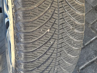 Goodyear Vector 215/60 R17