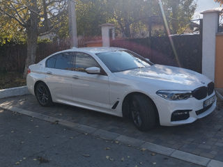 BMW 5 Series foto 2