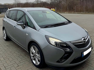 Opel Zafira foto 2